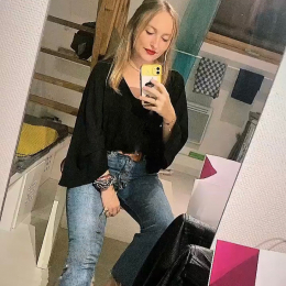 Caroline profile