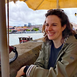 Léa profile