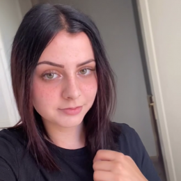 Léna profile