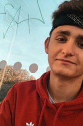 Erwann profile
