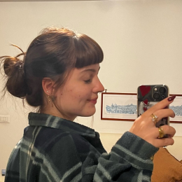 Chiara profile