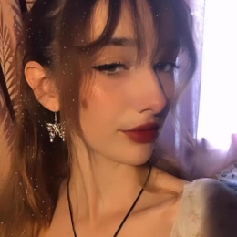 Lucie profile