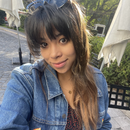 Andrea profile