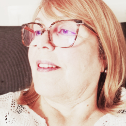 Véronique profile