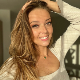 Justine profile