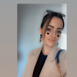 Claudia profile