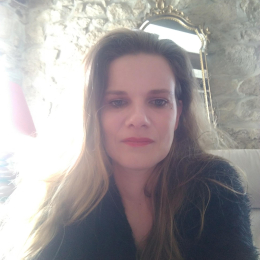 Emmanuelle profile