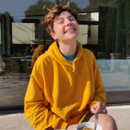 Zoe profile