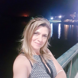 Nadia profile