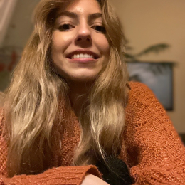 Léna profile