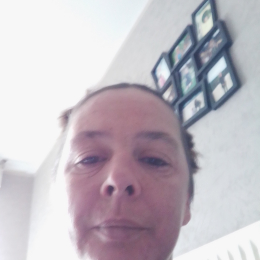 Henriette profile
