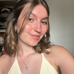 Célia profile