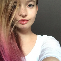 Violetta profile