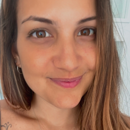Evelyn profile