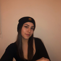 Célia profile