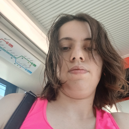 Caroline profile