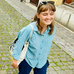 Chloé profile