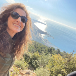 Emmanuelle profile