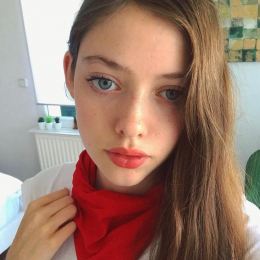 Théa profile