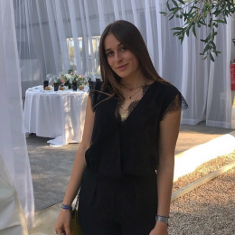 Léa profile