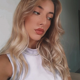 Ilona profile