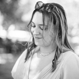 Manon profile