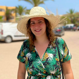 Léandra profile
