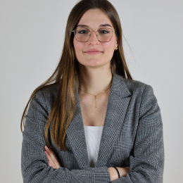 Léane profile