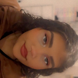 Zélie profile