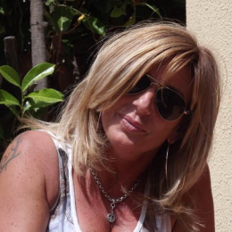 Christiane profile