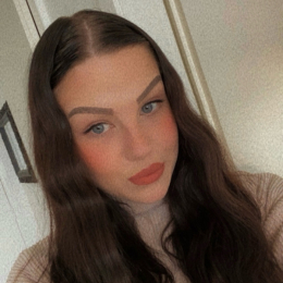Manon profile