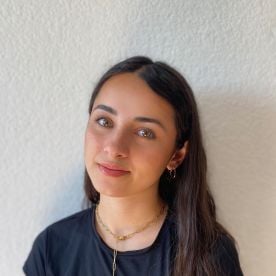 éva