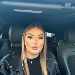 Margaux profile