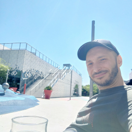 Raphaël profile