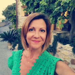 Angélique profile