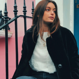 Chloe profile