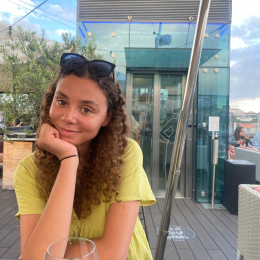 Célia profile