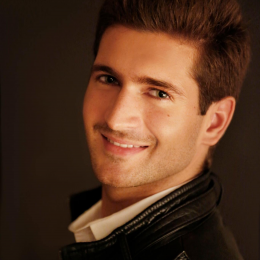 Nicolas profile
