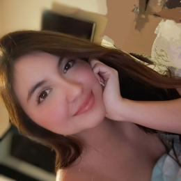 Daniela profile