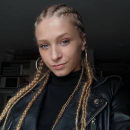 Axelle profile