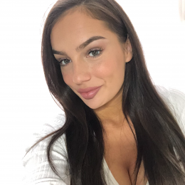 Andrea profile