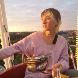 Charlotte profile