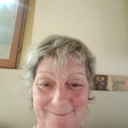 Corinne profile