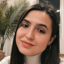 Iris daniela profile