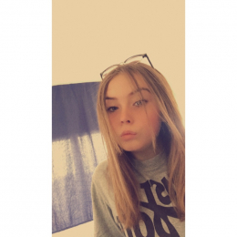 𝑳𝒂𝒖𝒓𝒚𝒍𝒆𝒆𝒏 profile