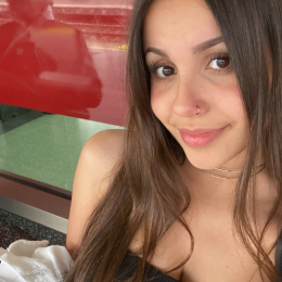 Lucía profile