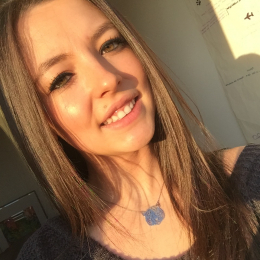 Capucine profile