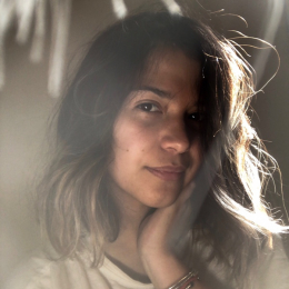 Caroline profile