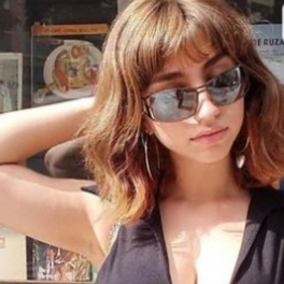 Laura profile