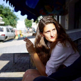 Adélaïde profile